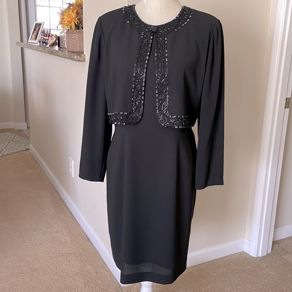 Marianna Black Beaded Front Dress. - Picture 7 of 16